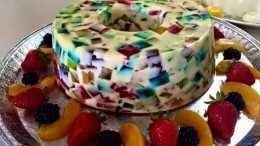 Cathedral Window Jelly Dessert